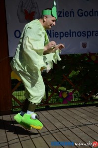 305